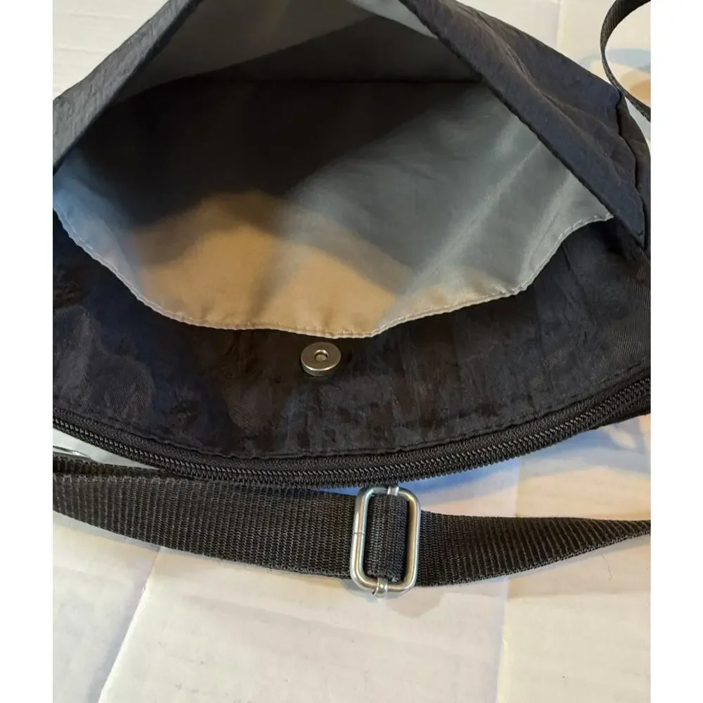 Baggallini Crossbody Bag Black Adjustable Strap Pockets Purse
